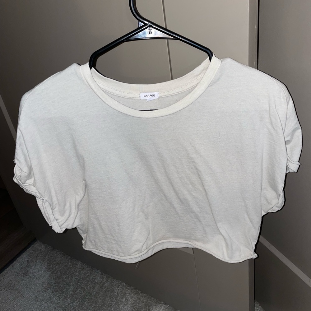Garage cropped tee